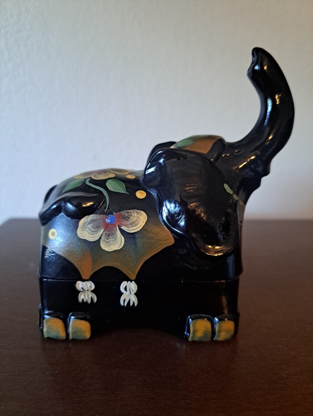 Fenton Elephant Trinket Box/RINGTREE, Black Art Glass Hand Painted